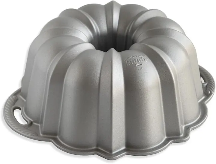 Nordic Ware Anniversary Bundt Pan — 15-Cup Cast Aluminum